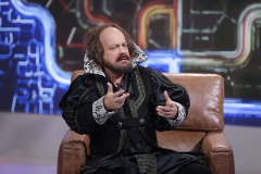 Иво Сиромахов в ролята на Шекспир