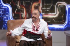 Краси Радков в ролята на Хитре Петревски