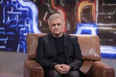 Мариан Бачев като Иван Кулеков