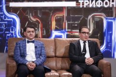 Мариан Бачев и Тодор Башиянов в образите на Явор Божанков и Цончо Ганев