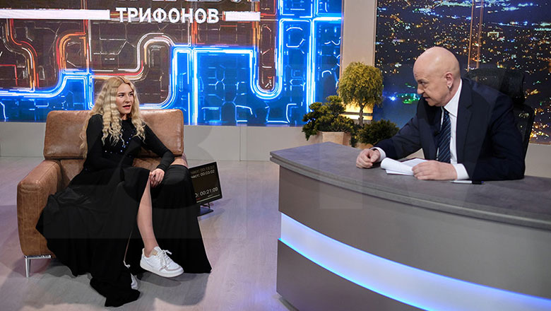 Вечерното шоу на Слави Трифонов - гостува Мила Роберт